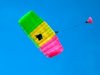 AN31-3-News-Skydiver