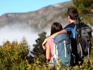 AN33-1-Spotlight-ecotourism