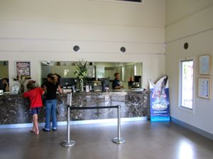 AN38-3-mgt-Holidayparks-Reception-area-Main