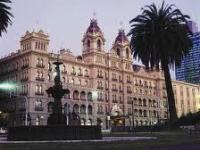 AN40-2-People-Hotel-Windsor