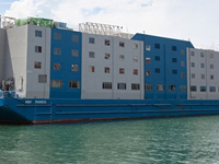 an57-4-floating-hotel