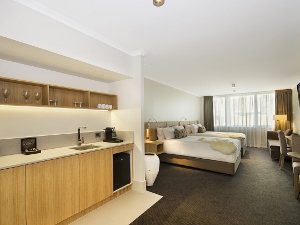 223-DN-Choice-Clarion Hotel Townsville2 300x225