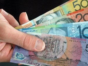 AN72-2-news-aussie dollar 300x225