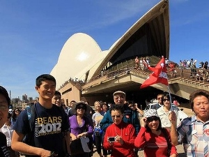 AN72-3-news-Chinese-tourists-Sydney 300x225