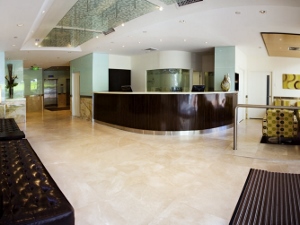 Hyde Park Inn Reception After 300x225