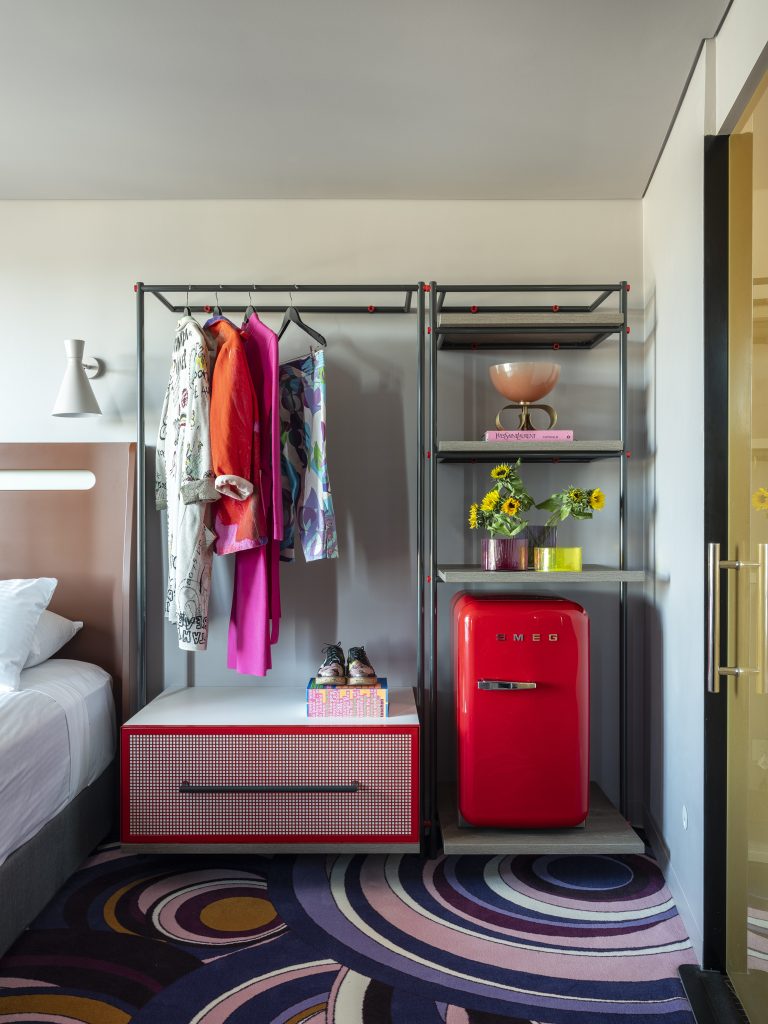 La Vie Hotel Management Adge Hotel