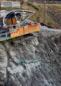 Steel beams lifted into place at the AJ Hackett Bungy NZ Kawarau Bungy Centre 1 (1)