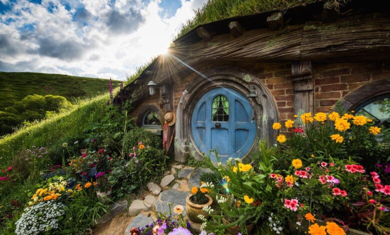 Hobbiton Movie Set